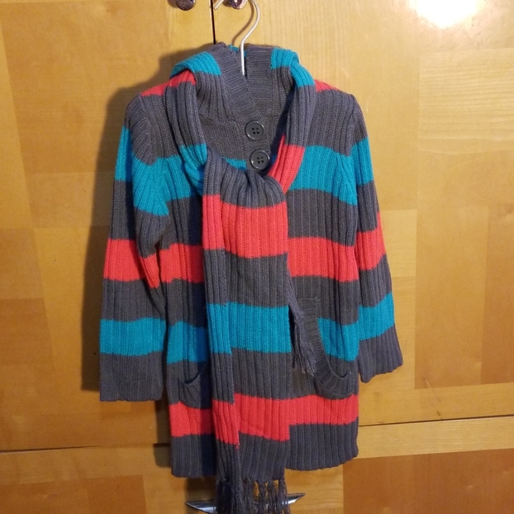 5/$20 Adorable 2 pc. girl's sweater and scarf set